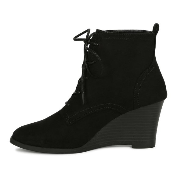 Qupid | NWT Orna Lace-Up Wedge Bootie - Picture 3 of 10